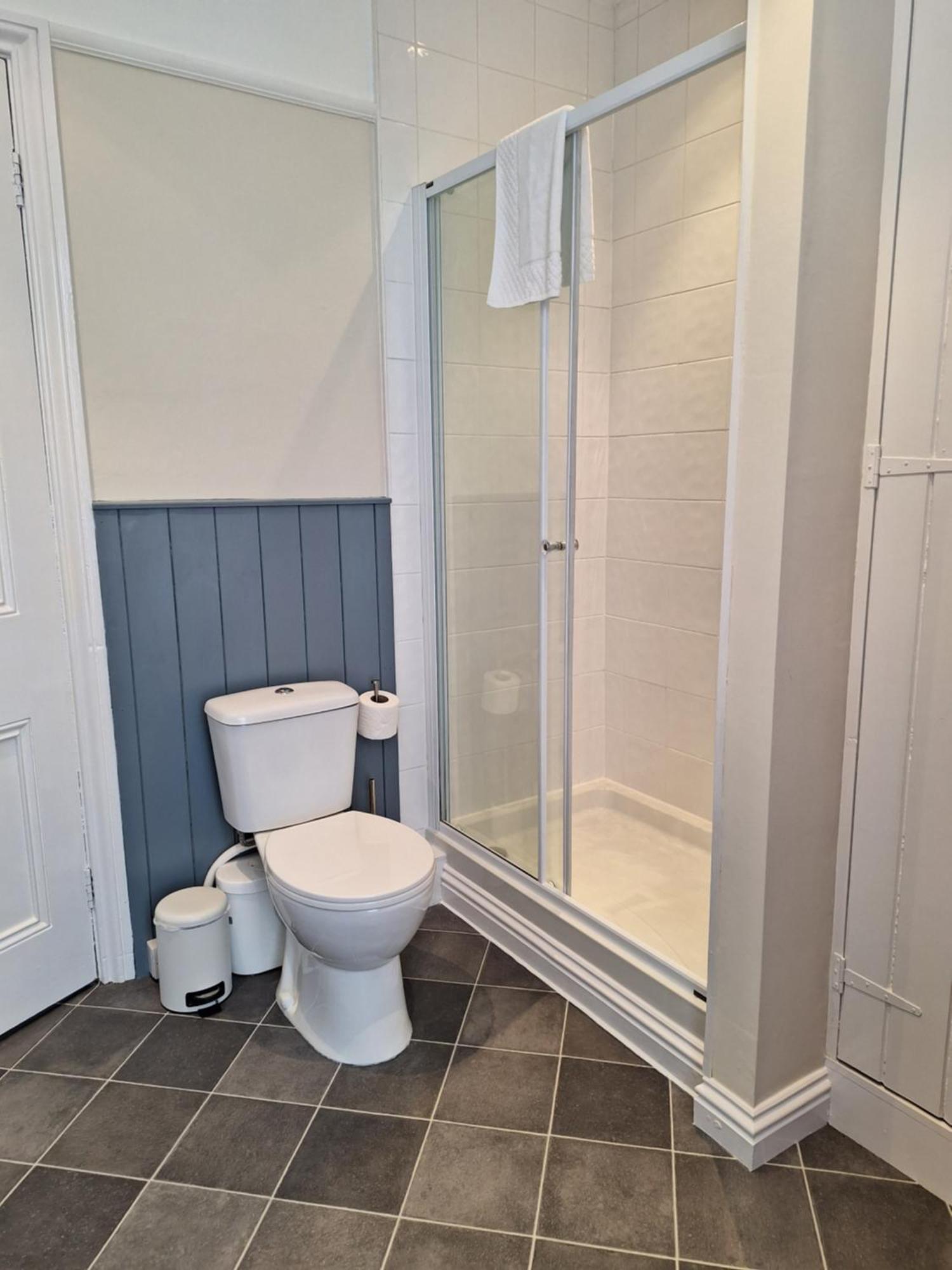 Gasthuis Dorchester House 4*